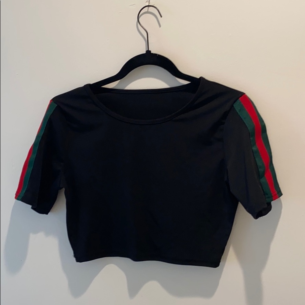 Not really Gucci but cute crop! Size S